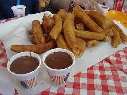 churros y chocolate